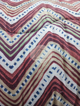Carica l'immagine nel visualizzatore di Gallery, Trapunta Chevron Multicolor