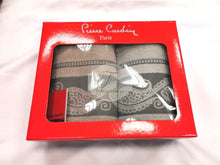 Carica l'immagine nel visualizzatore di Gallery, Asciugamani Set 2 + Pierre Cardin Asciugamano
