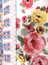 Carica l'immagine nel visualizzatore di Gallery, Tovaglia Antimacchia Floral Mattonella Via Roma 60