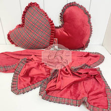 Carica l&#39;immagine nel visualizzatore di Gallery, Centrotavola Tartan Con Rouche Velluto
