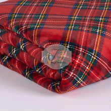 Carica l&#39;immagine nel visualizzatore di Gallery, Plaid Christmas Tartan Maé
