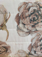 Carica l&#39;immagine nel visualizzatore di Gallery, Quilt Rose Matrimoniale (Vari Colori)
