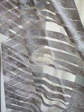 Carica l&#39;immagine nel visualizzatore di Gallery, Tenda Delf Ud 0334 Via Roma 60 Bianco E Tortora Marmorizzato 0201 Tende
