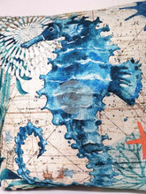 Carica l&#39;immagine nel visualizzatore di Gallery, Cuscino Fodera Cavalluccio
