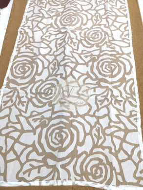 Runner White Roses